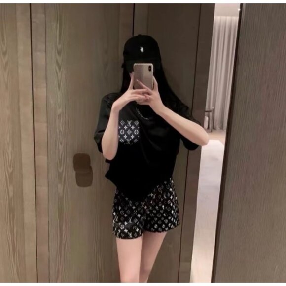 Louis Vuitton Black monogram logo printed casual shorts - Picture 8 of 8